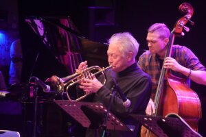 【802 Swing Lognote】音を続ける、その先へ。トランペッター小林正弘さんに聞く